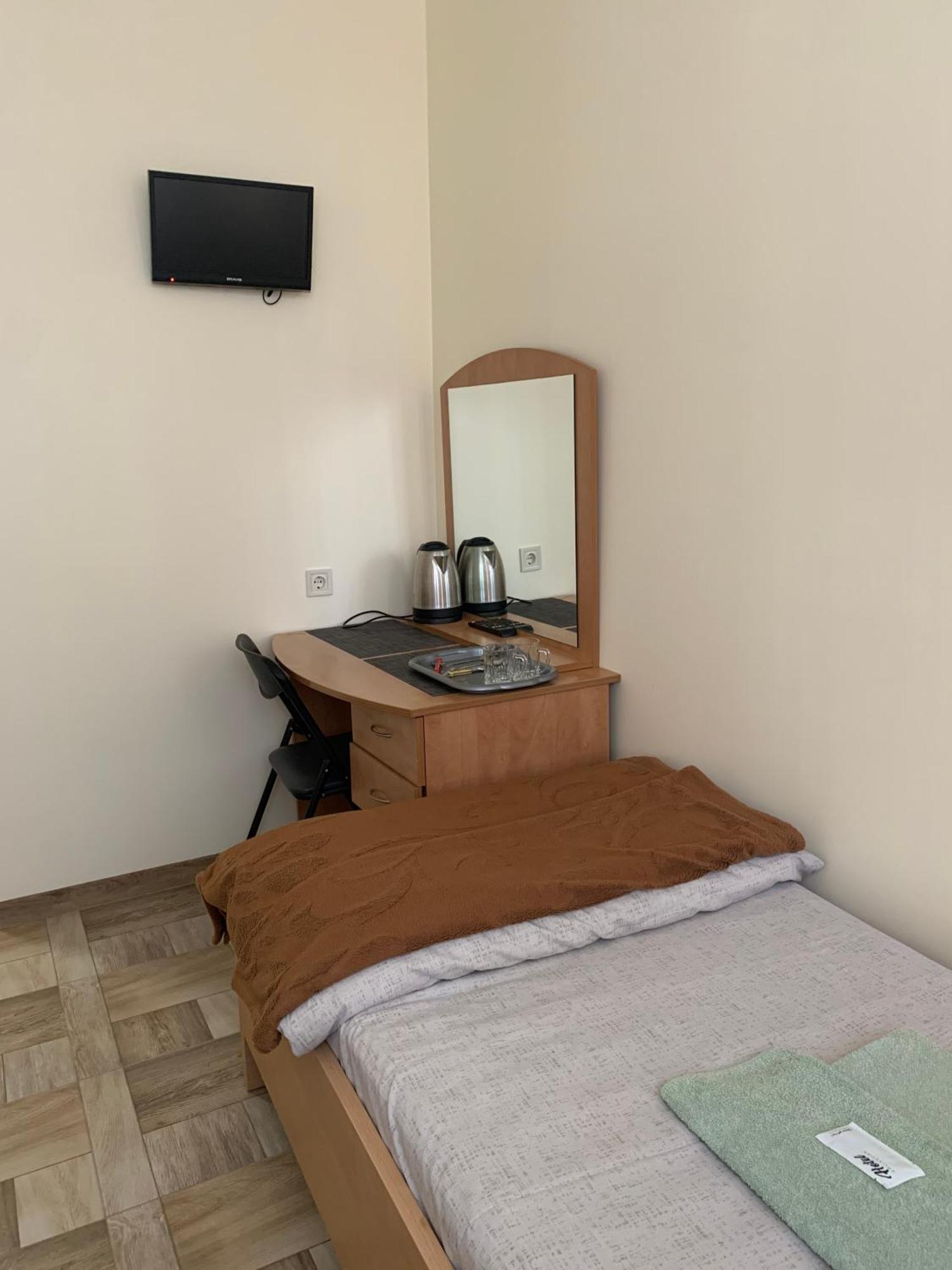 Hostel Iskra Lviv Luaran gambar