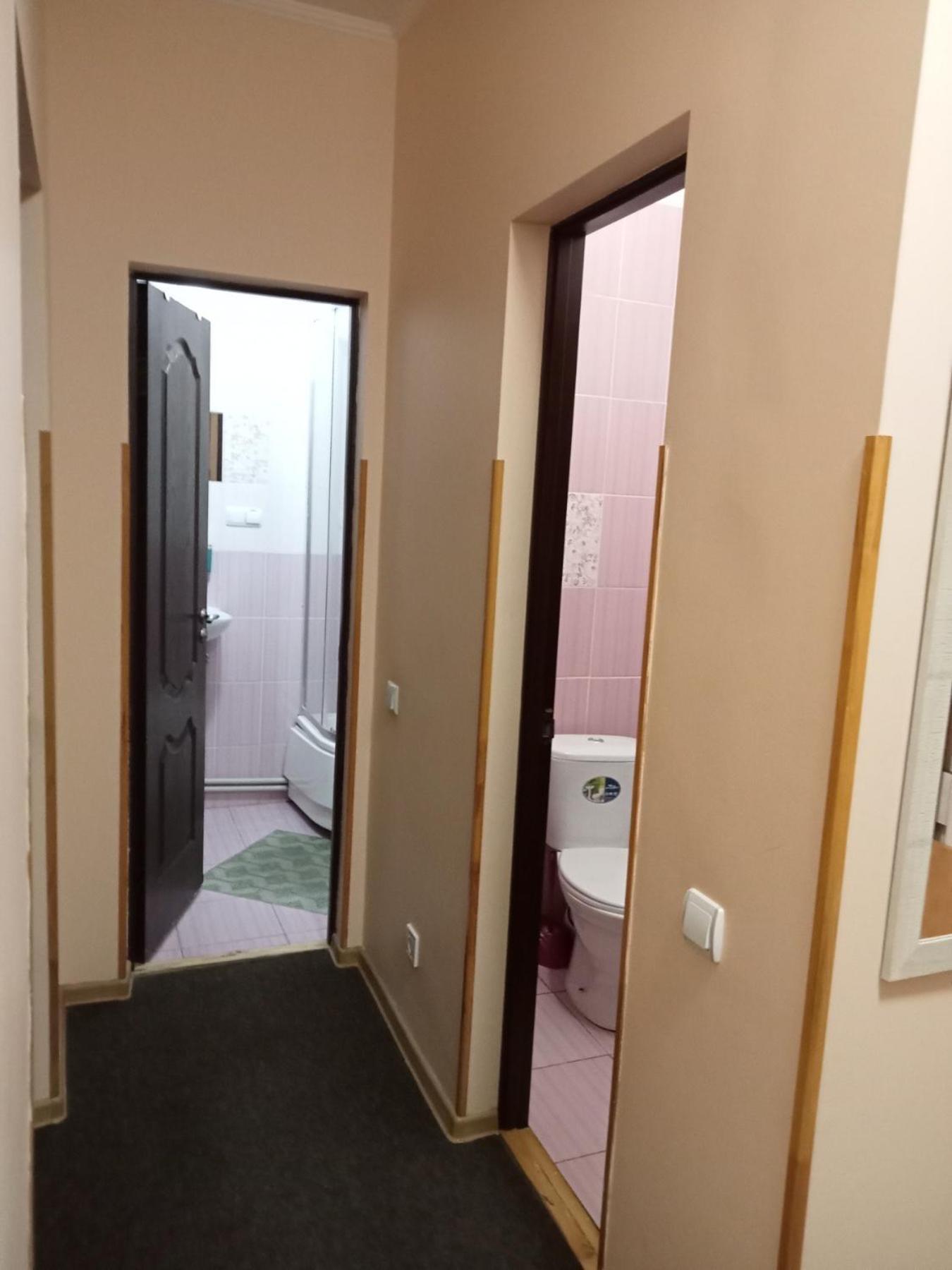 Hostel Iskra Lviv Luaran gambar